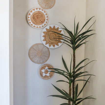 TheNamiCollection Woven Wall Basket Set - Five Hanging Seagrass Baskets | Decorative, Boho Styled Baskets Perfect For Trendy, All Natural Home Decor | Handmade, Round, Woven, Hanging Wall Basket Decor