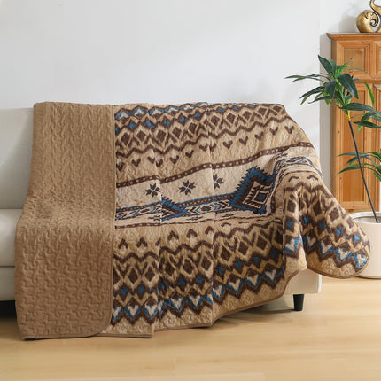 Dintszyayue Boho Quilt Set King Size,3 Pieces Aztec Texture Bedspread Brown Southwestern Coverlet Set Soft Lightweight Bed Cover for All Season Microfiber Bedding with 2 Pillowcases(Brown,104"x90")