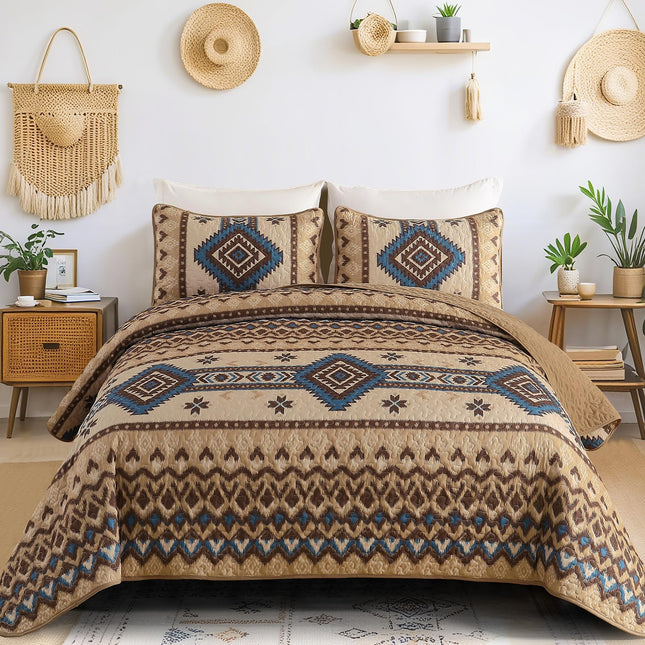 Dintszyayue Boho Quilt Set King Size,3 Pieces Aztec Texture Bedspread Brown Southwestern Coverlet Set Soft Lightweight Bed Cover for All Season Microfiber Bedding with 2 Pillowcases(Brown,104"x90")