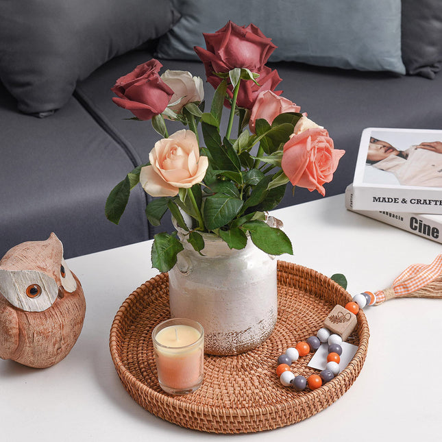 Quoowiit Ceramic Rustic Farmhouse Vase, Distressed Decorative Flower Vase for Home Decor, Ideal Shelf Decor, White Boho Vase for Living Room Bedroom Kitchen Office Decor Centerpiece Table Decorations